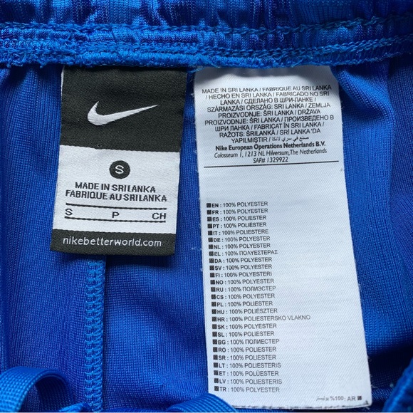 Nike gym shorts W26 - Picture 4 of 5